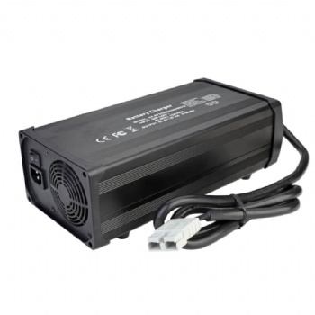 2200W Li-ion Battery Smart Charger Aluminum Case with Cooling Fan Safe and Stable Used for 48V Lithium Lipo Battery Pack